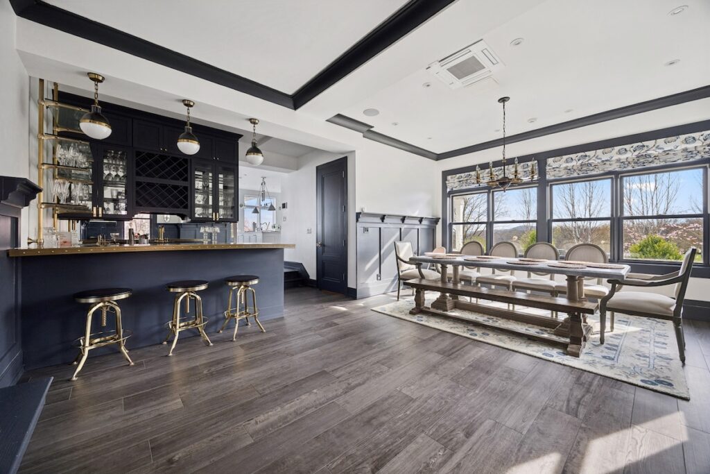 private bar upstate